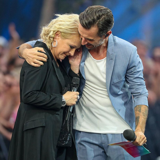 Tränen beim Comeback von Schlagersängerin NICOLE