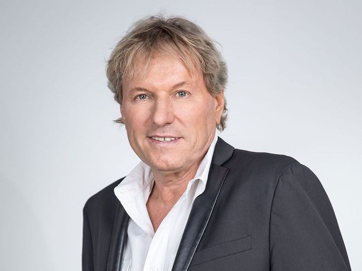 Wir von Lieblingsschlager wünschen Bernhard Brink alles Gute zum Geburtstag. Er wird heute 71 Jahre alt. Gratuliert Ihm gerne hier.🎉