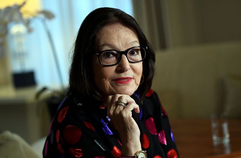 Nana Mouskouri