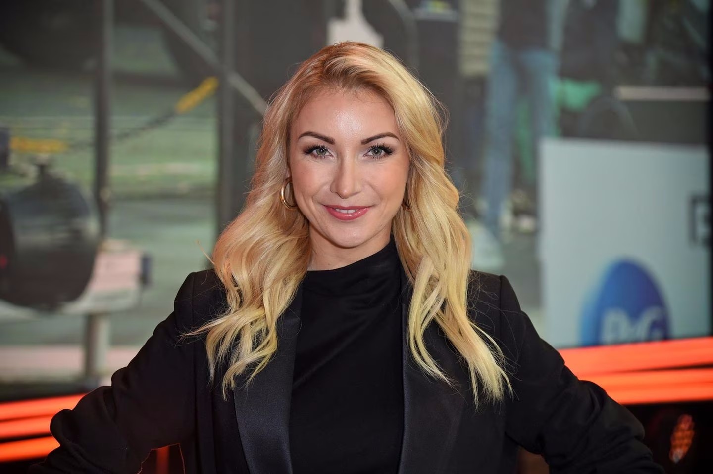 Anna-Carina Woitschack teilt ihre Erfahrungen zum Thema erstes Date