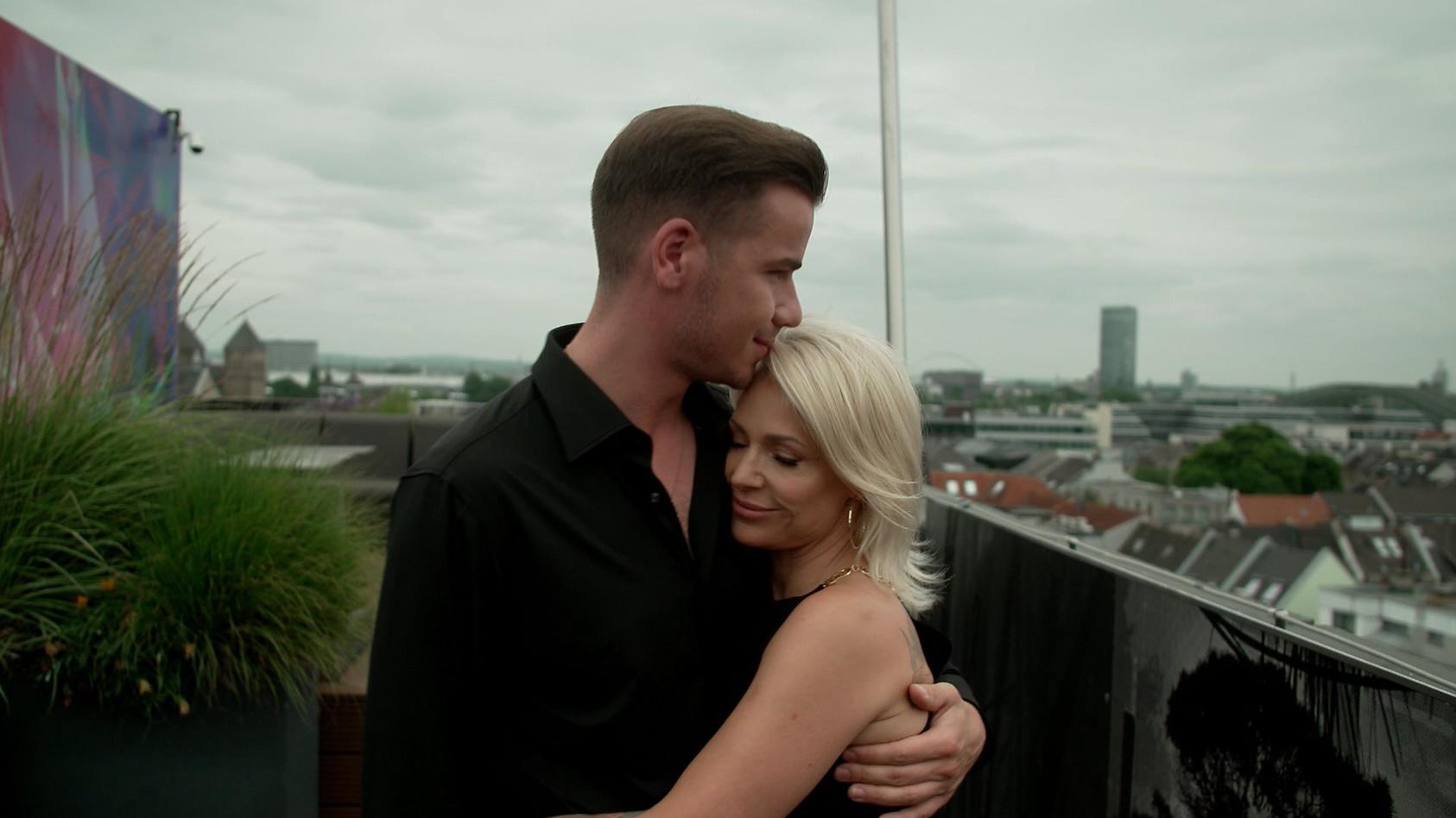 Ein tolle und erfolgreiche Woche wünscht euch Michelle und ihr Freund Eric Philippi.