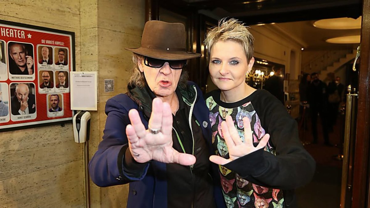 Eine tolles und schönes Wochenende wünscht euch Udo Lindenberg und seine Freundin Tine.😃