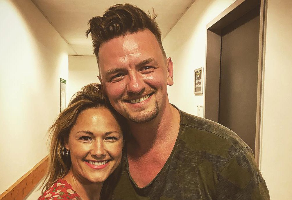 Einen schönes und erholsames Wochenende wünscht euch Ben Zucker und Helene Fischer.😃