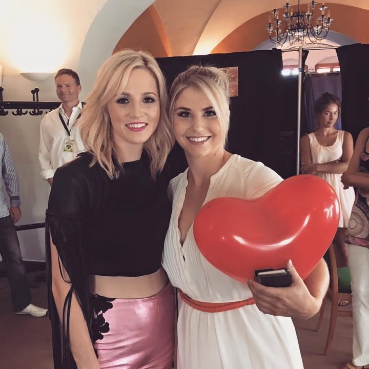 Eine guten Start in die Woche wünschen euch Melissa Naschenweng und Beatrice Egli.😃