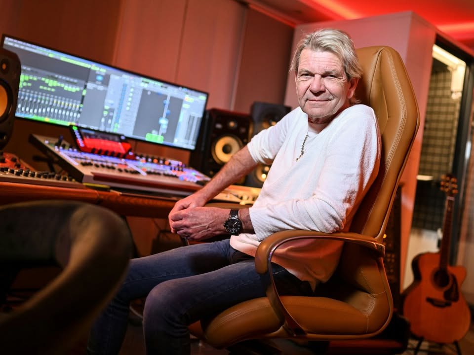 Einen tollen Start in die Woche und eine ebenso erfolgreiche wünscht euch Matthias Reim.😃