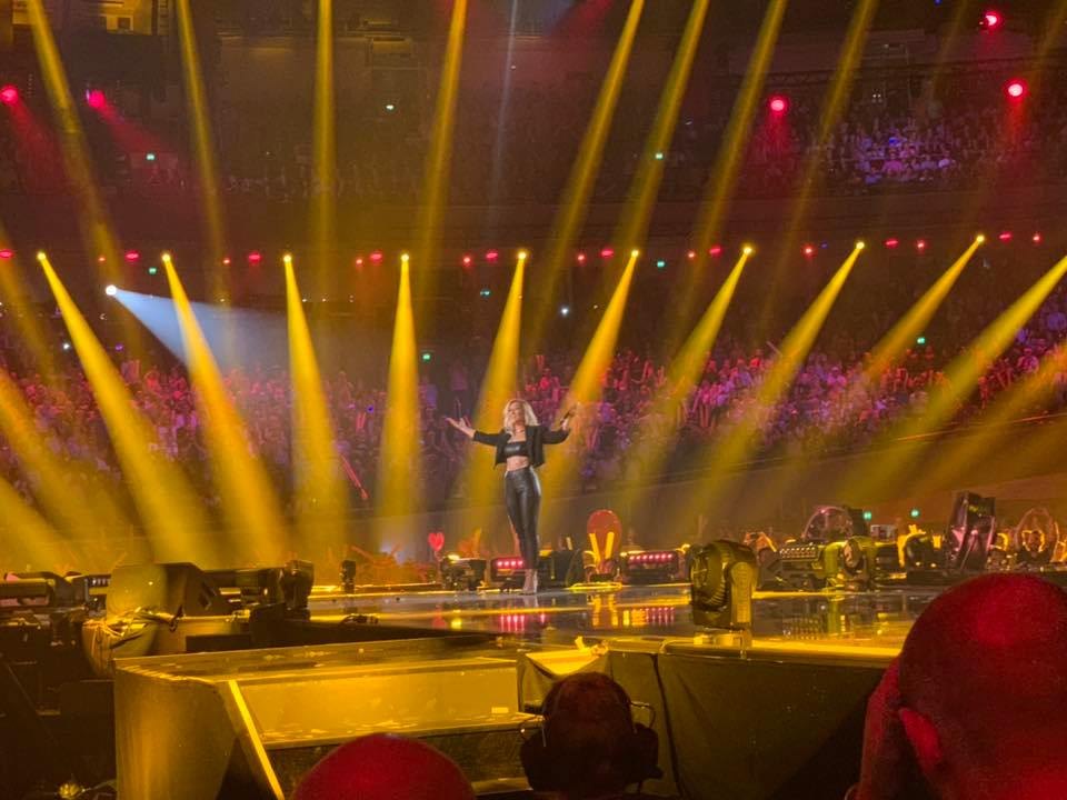 Was für eine Überraschung in Dortmund beim Schlagerbooom. Für Florian Silbereisen und seiner Jubiläumssendung hat Helene Fischer ihre Auszei…
