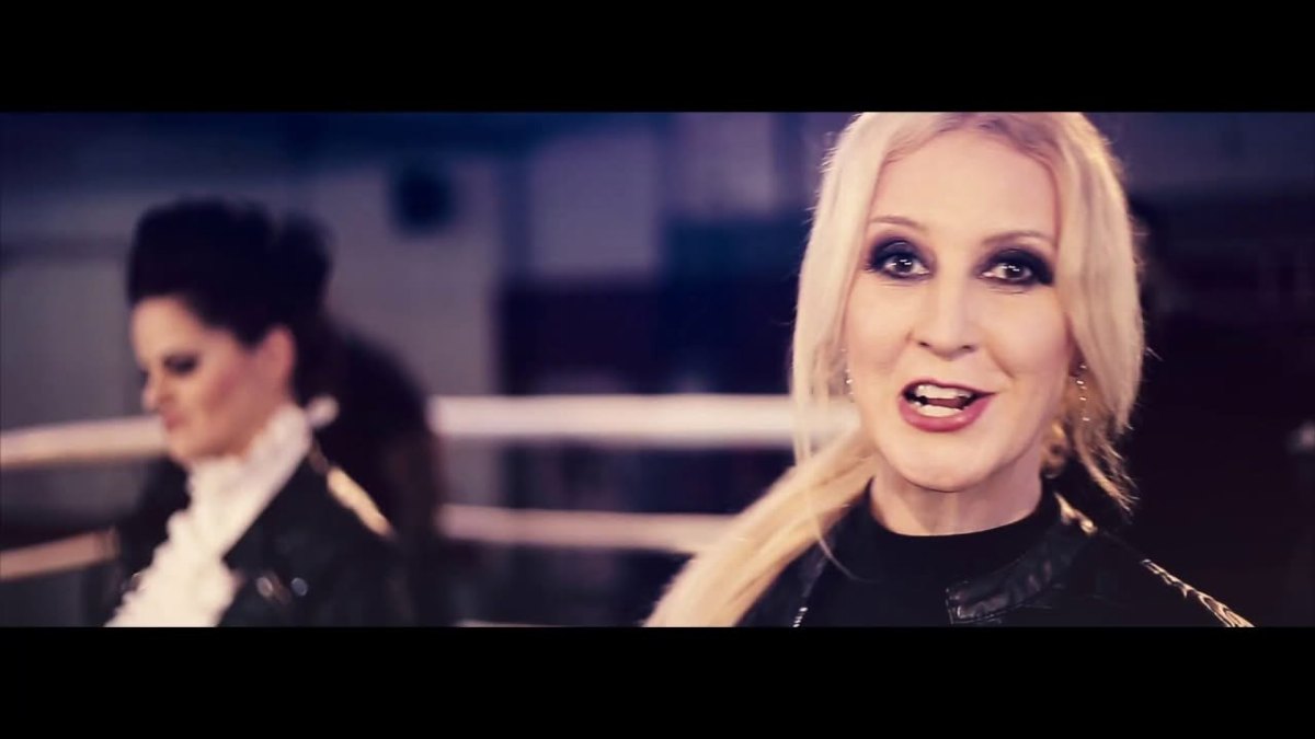 Vergangenen Freitag veröffentlichten Herzgold ihre neue Single "Die Nacht ist unser Ziel". Der Song wird bereits in den öffentlich rechtlich…