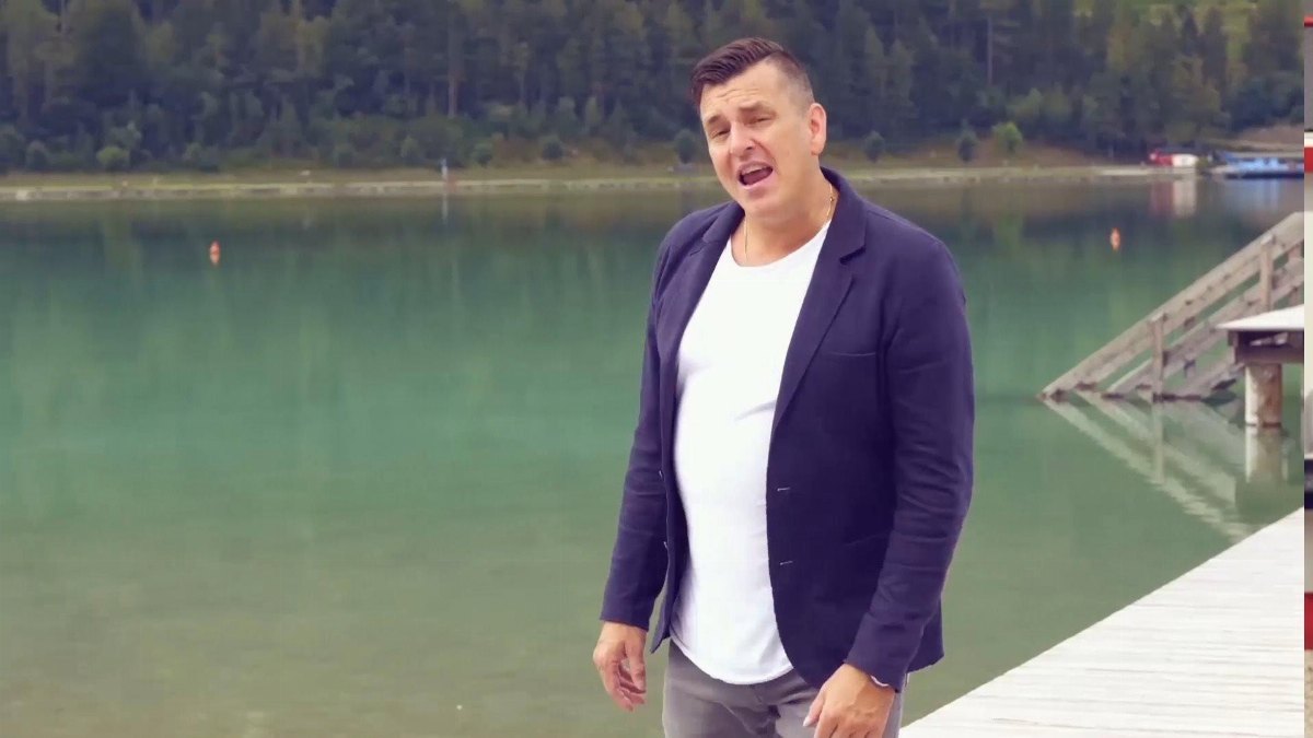Marc Pircher ist derzeit im Homeoffice, genauso wie viele seiner Kollegen. Keine Auftritte, nichts geht mehr. Wie es ihm dabei geht, erzähle…