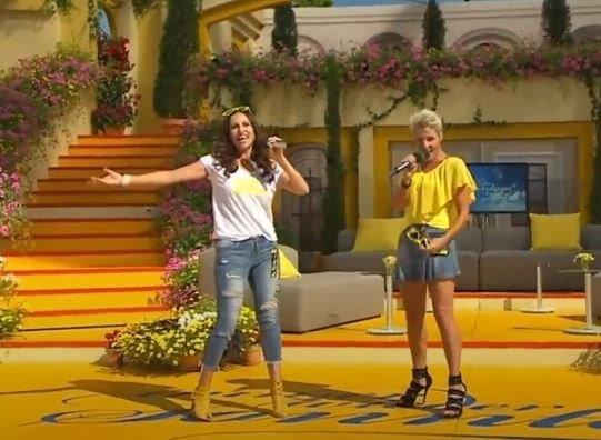 Wilde Zeiten in der Schlagerbranche nicht nur für Anita & Alexandra Hofmann, die ihren gleichnamigen neuen Titel bei "Immer wieder Sonntags"…