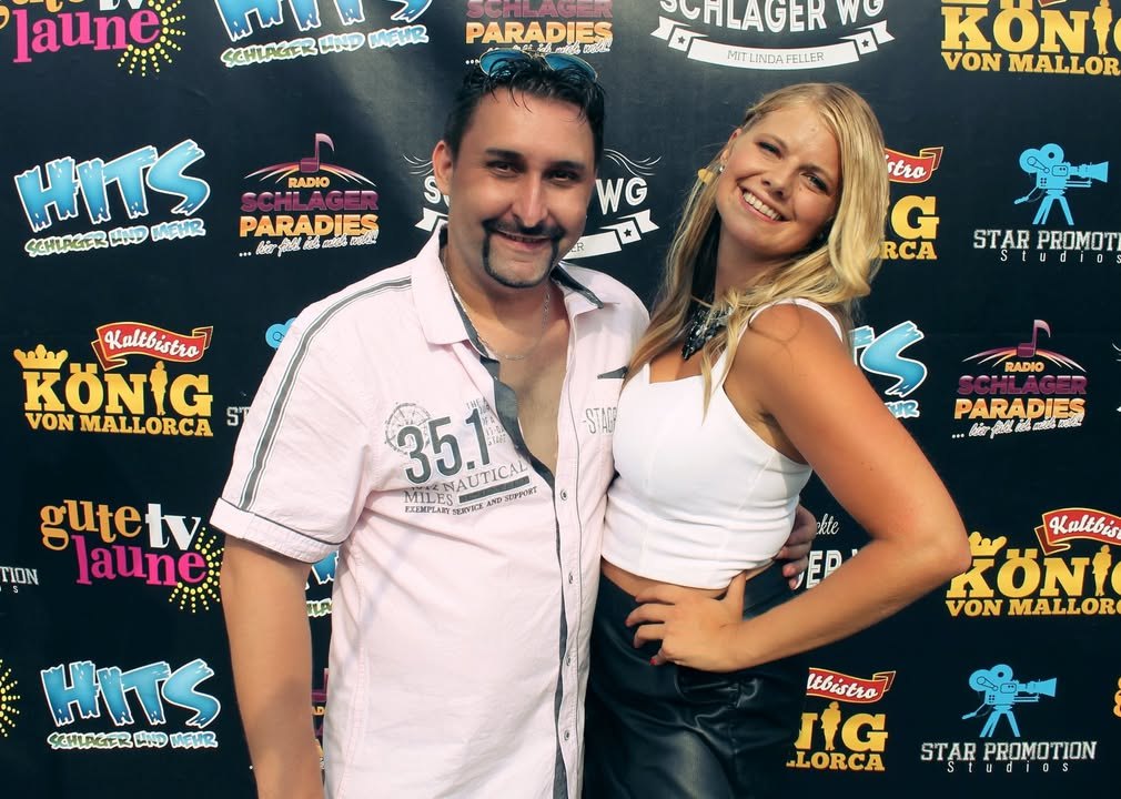 Melanie Payer ist 30 Jahre. (Foto hier mit Denny Schönemann, anlässlich des Schlagerfestivals in Gera)