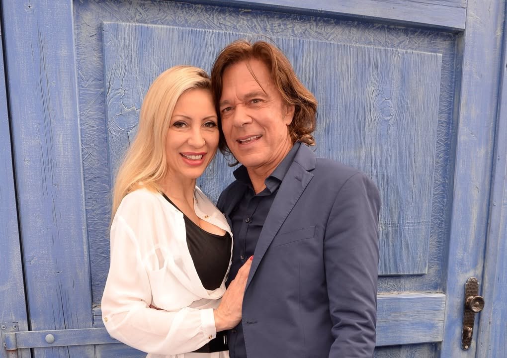 Jürgen Drews und seine Frau Ramona wünschen euch einen guten Start in die Woche.😀