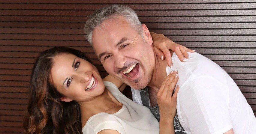 Einen tollen Start in die Woche wünschen euch Anita Hofmann und ihr Mann Christian.😀