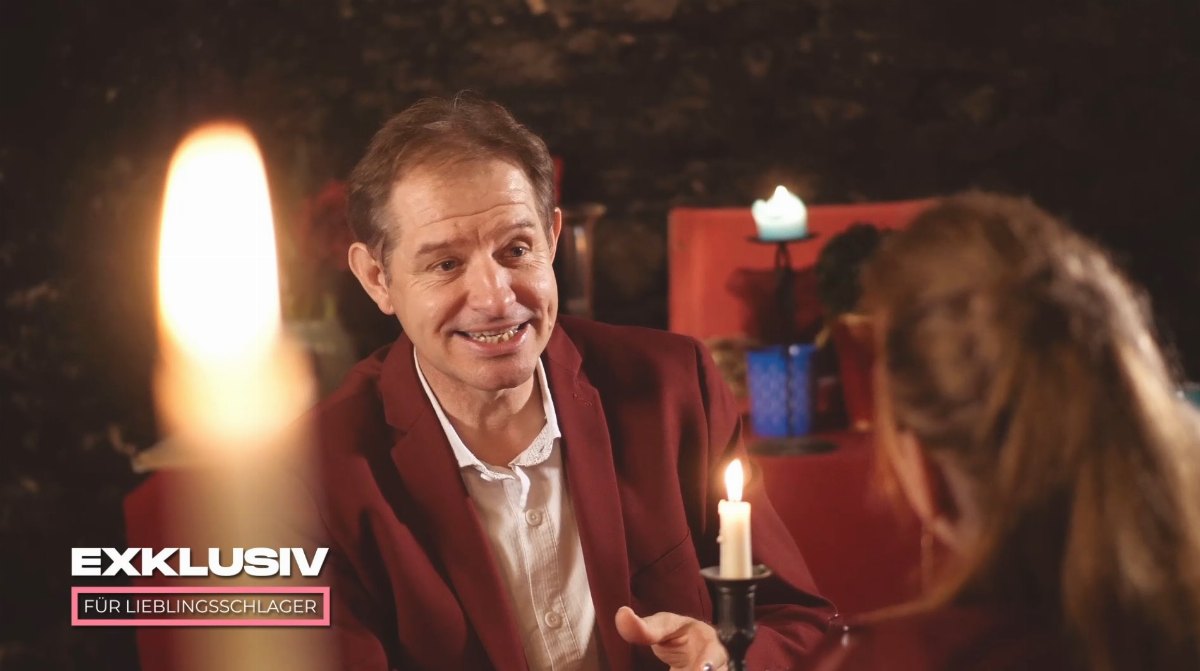 Ab sofort ist nun auch auf Facebook und exklusiv bei Lieblingsschlager das neue Musikvideo der AmadinoS "Eine Nacht für die Ewigkeit" aus ih…