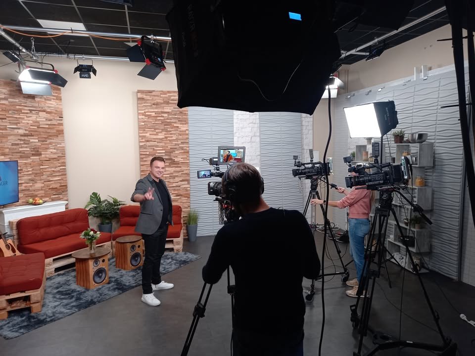 Man darf gespannt sein, was Sänger und Entertainer René Ulbrich in unserer TV-Sendung alles verraten hat. Auch musikalisch hat er im Studio…