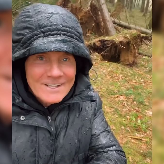In der letzten Woche sind viele verheerende Stürme über Deutschland gezogen. Auch den Poptitan Dieter Bohlen wurde von diesem Sturm nicht ve…