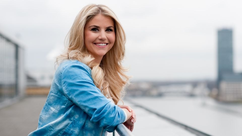 Ein erholsames und schönes Wochenende wünscht euch Beatrice Egli.😃
