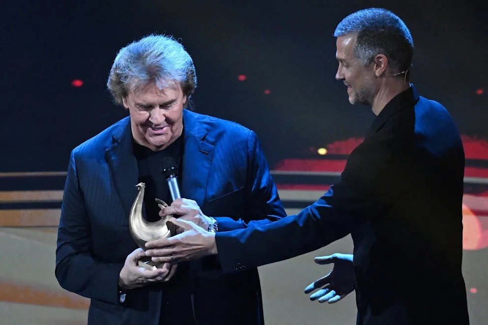 Howard Carpendale erhält die "Goldene Henne".