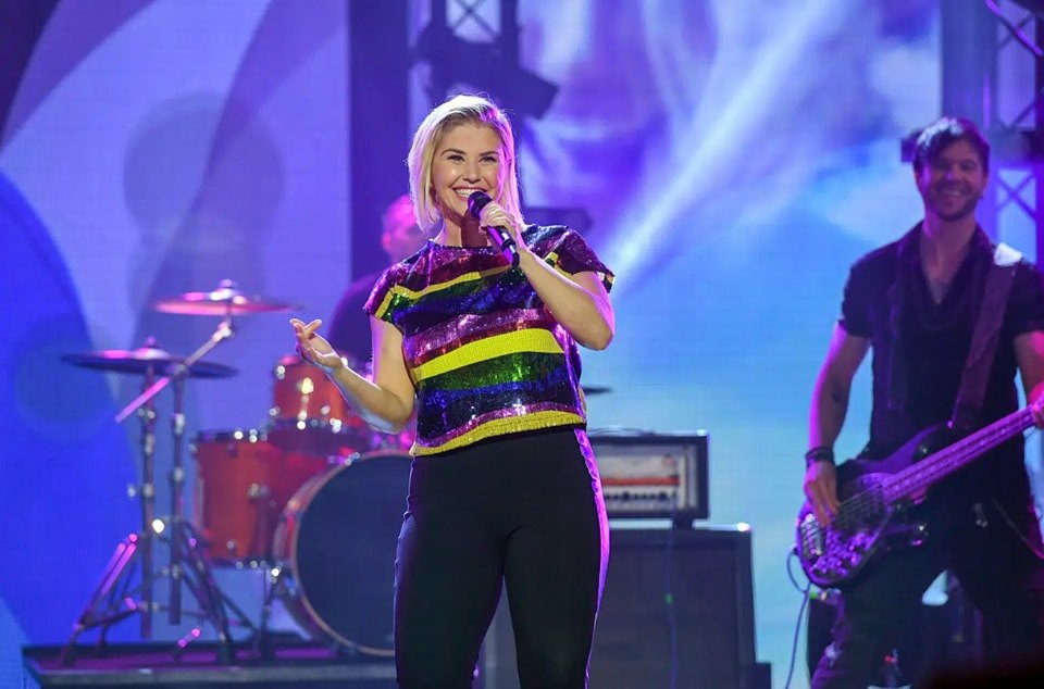 Am 11. November wird Beatrice Egli die vierte Ausgabe ihrer eigenen Musikshow „Die Beatrice Egli – Show“ präsentieren. Die Sendung wird erne…